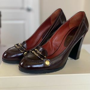 Beautifully crafted Marc Jacob patent leather shoes. Women’s 39 1/2 | US 9 1/2